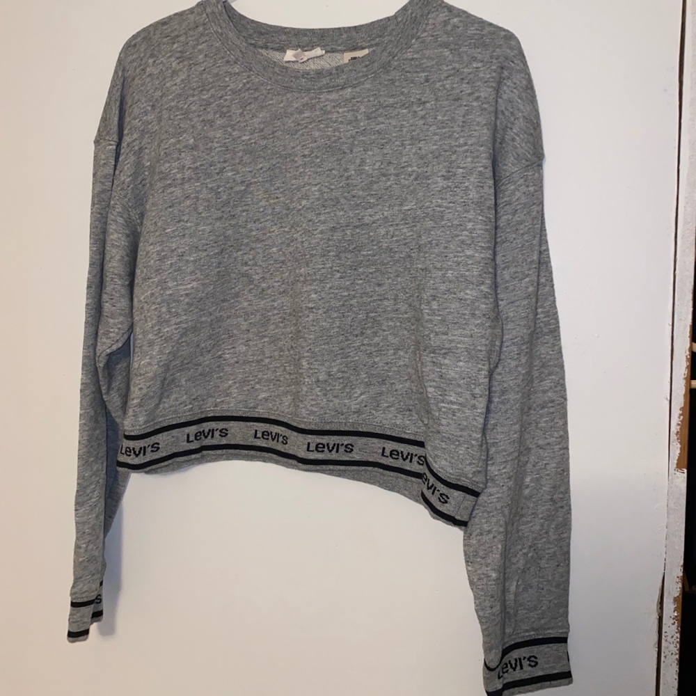 Levi cropped crew neck